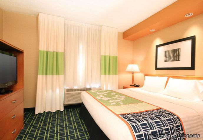 Fairfield Inn & Suites Woodbridge Avenel Luaran gambar