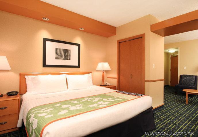 Fairfield Inn & Suites Woodbridge Avenel Luaran gambar